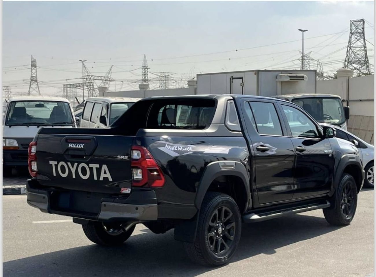 تويوتا هيلوكس Toyota pickup Hilux, adventure.4.0L petrol engine LHD,2025 model ,brand new ,Gcc specs,4x4 , automat