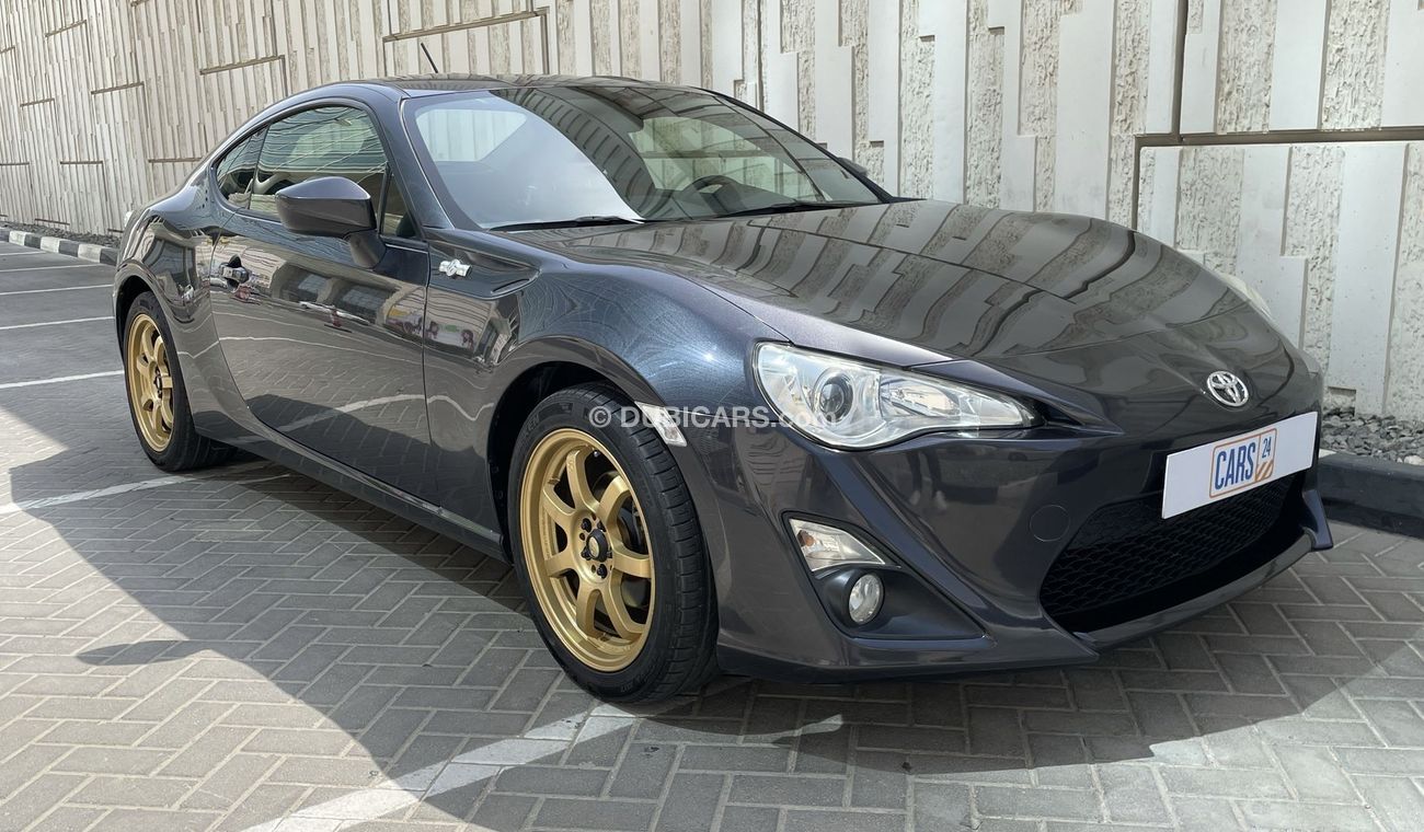 Used Toyota 86 2000 2016 for sale in Dubai - 434923