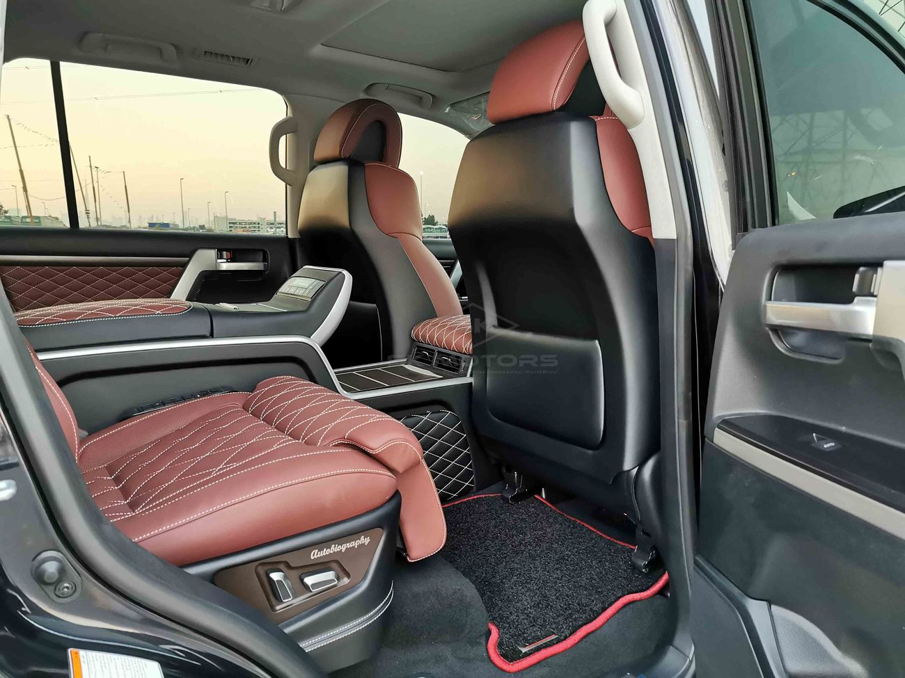 Toyota Land Cruiser 5.7L PETROL,20" ALLOY RIMS, BLACK EDITION WITH MBS KIT, MASSAGER SEATS, CRAWL CONTROL (CODE # VXR04)