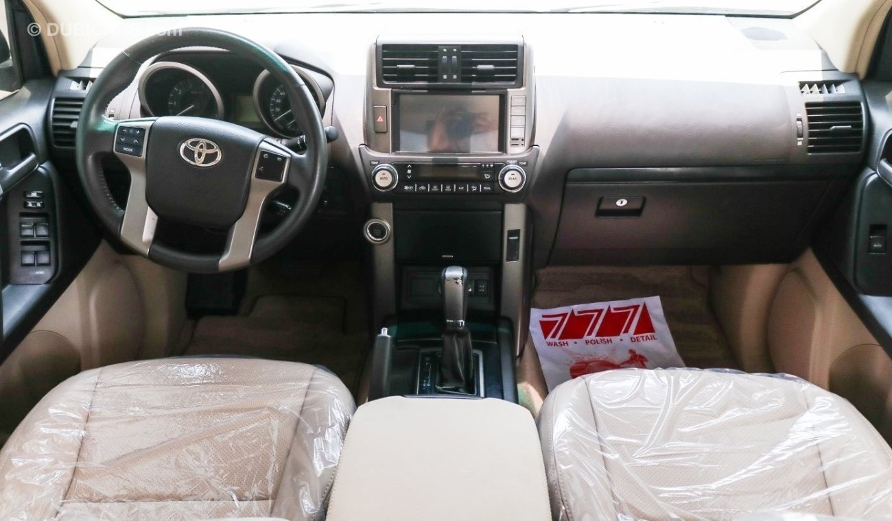 Toyota Prado Toyota Prado 4.0L, 17" Rims, Rear Parking Sensor, Cool Box, Fog Lamps, 4WD TXL