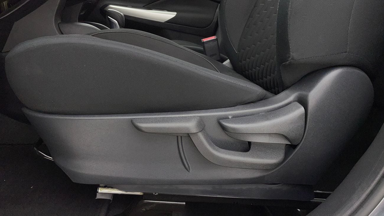 Nissan Kicks SV 1.6 | Zero Down Payment | Free Home Test Drive