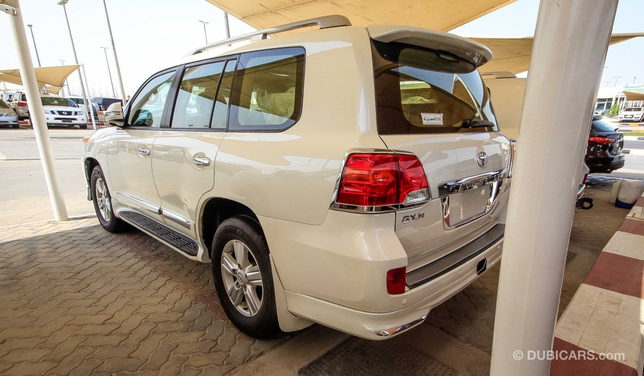 Toyota Land Cruiser GX.R V8 - Full Option - 0% Down payment