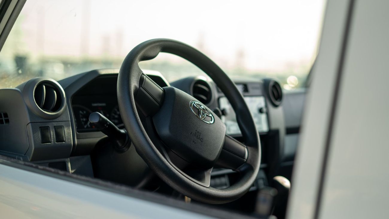 Toyota Land Cruiser 70 TOYOTA LC 78 4.2 V6 DSL 3 DOOR HTOP 2025 MODEL