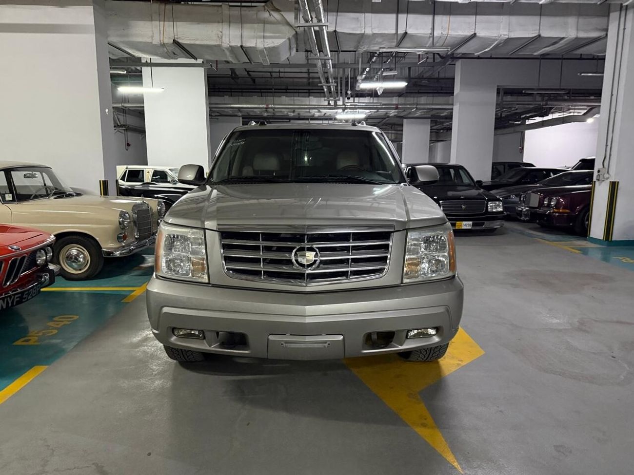 Cadillac Escalade ESV Platinum Edition