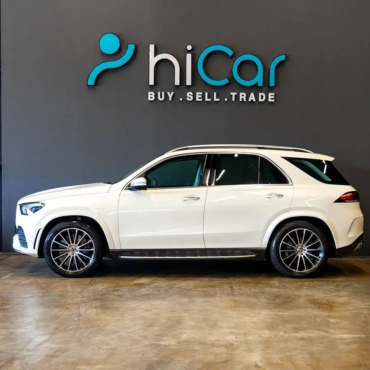 مرسيدس بنز GLE 450 Std 3.0L (389 HP)