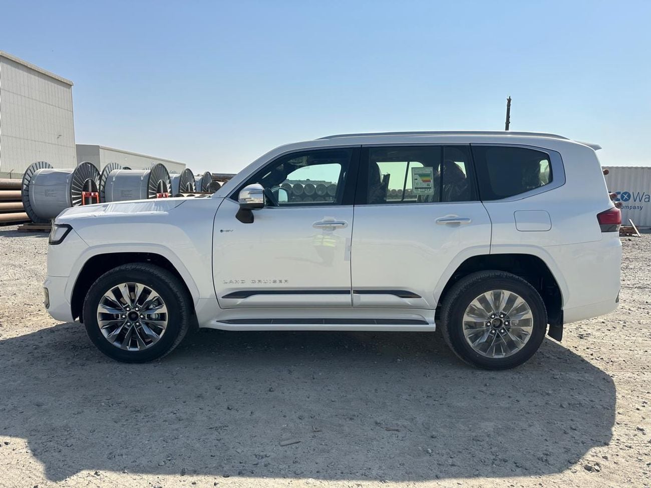 Toyota Land Cruiser 2026 Toyota Land Cruiser LC300 VXR (Full-Option with Radar) 3.5L V6 Twin Turbo Hybrid A/T 4WD Export