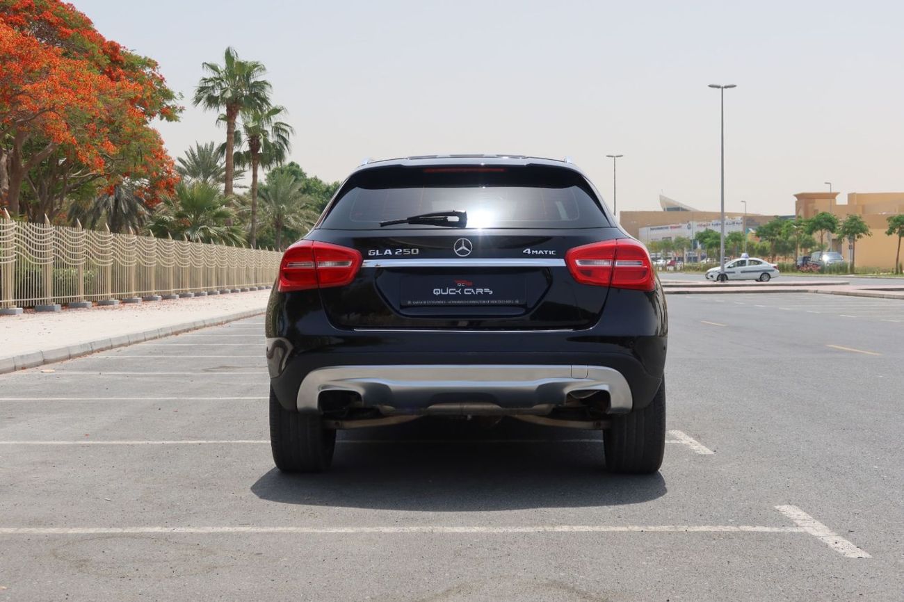 مرسيدس بنز GLA 250 Std 2.0L (211 HP)
