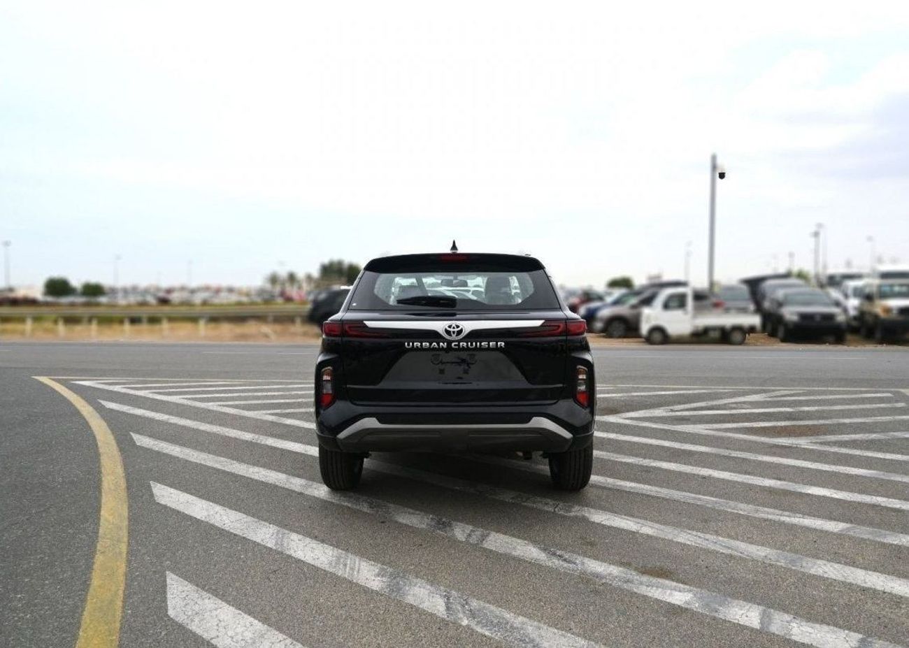 تويوتا أوربان كروزر تويوتا أوربان كروزر 1.5 لتر 4 سلندر موديل 2024 SUV، بنزين، أوتوماتيك أسود من الخارج أسود من الداخل