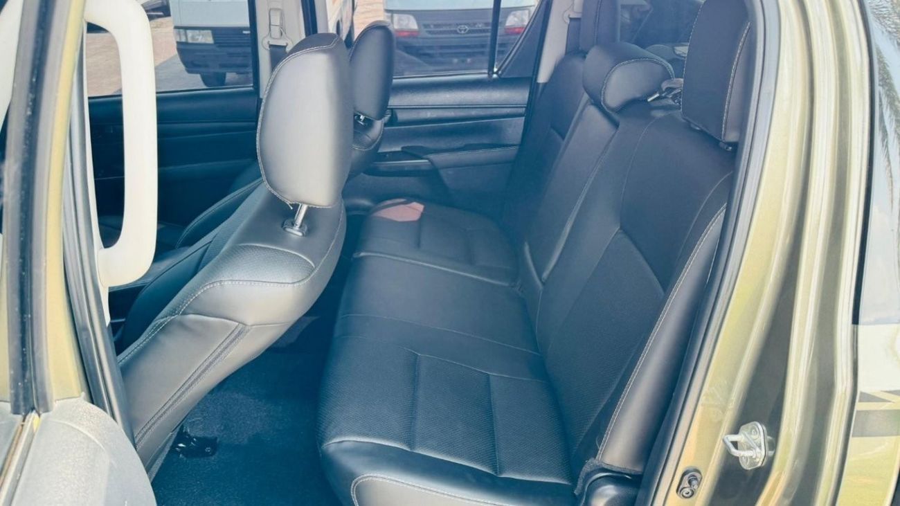 Toyota Hilux PREMIUM BULL BAR INSTALLED | ROOF MOUNTED LED STRIP LIGHTS | BLACK INTE