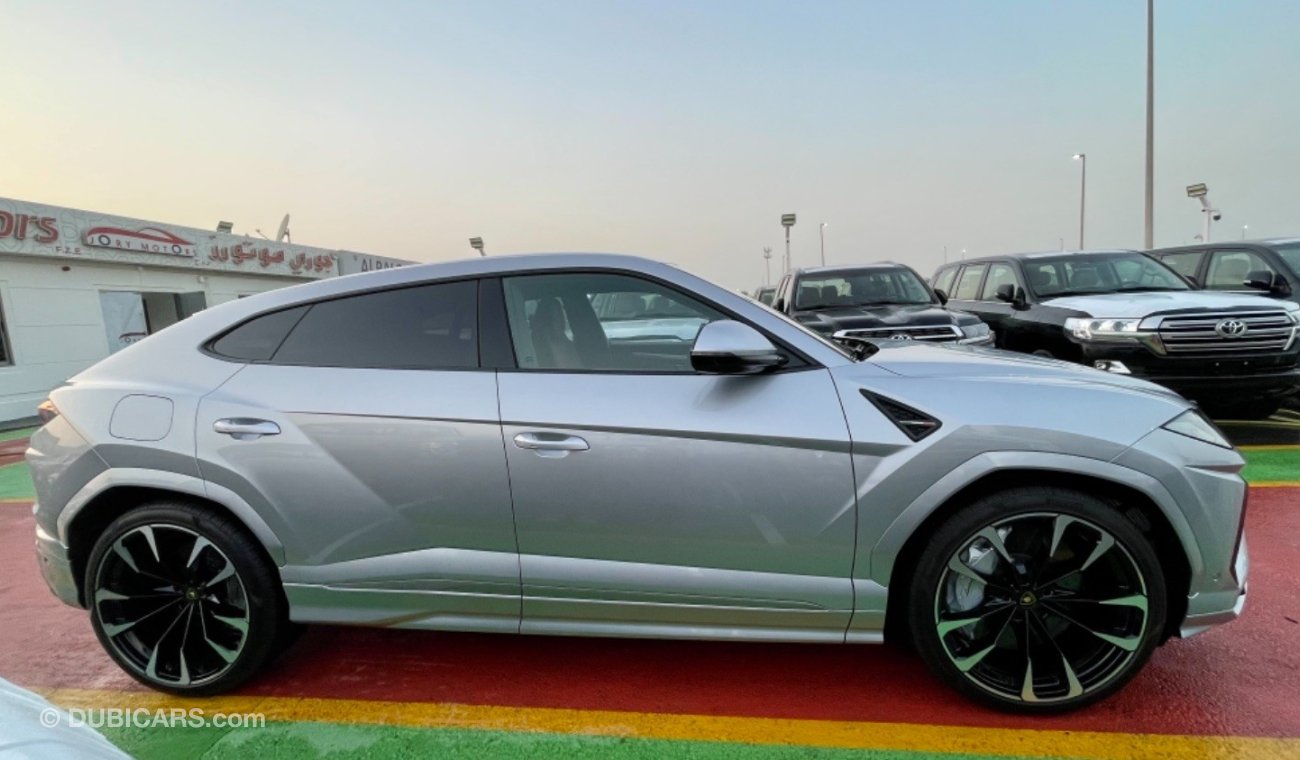 Lamborghini Urus LAMBORGHINI URUS 2021 MODEL