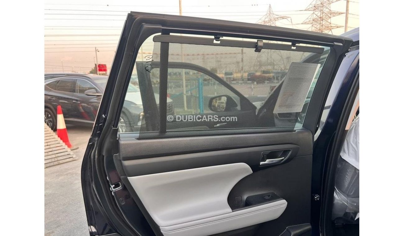 Toyota Highlander GLE Toyota Highlander 2022 Dark Blue Color 2.5L petrol/Hybrid Awd with RADAR