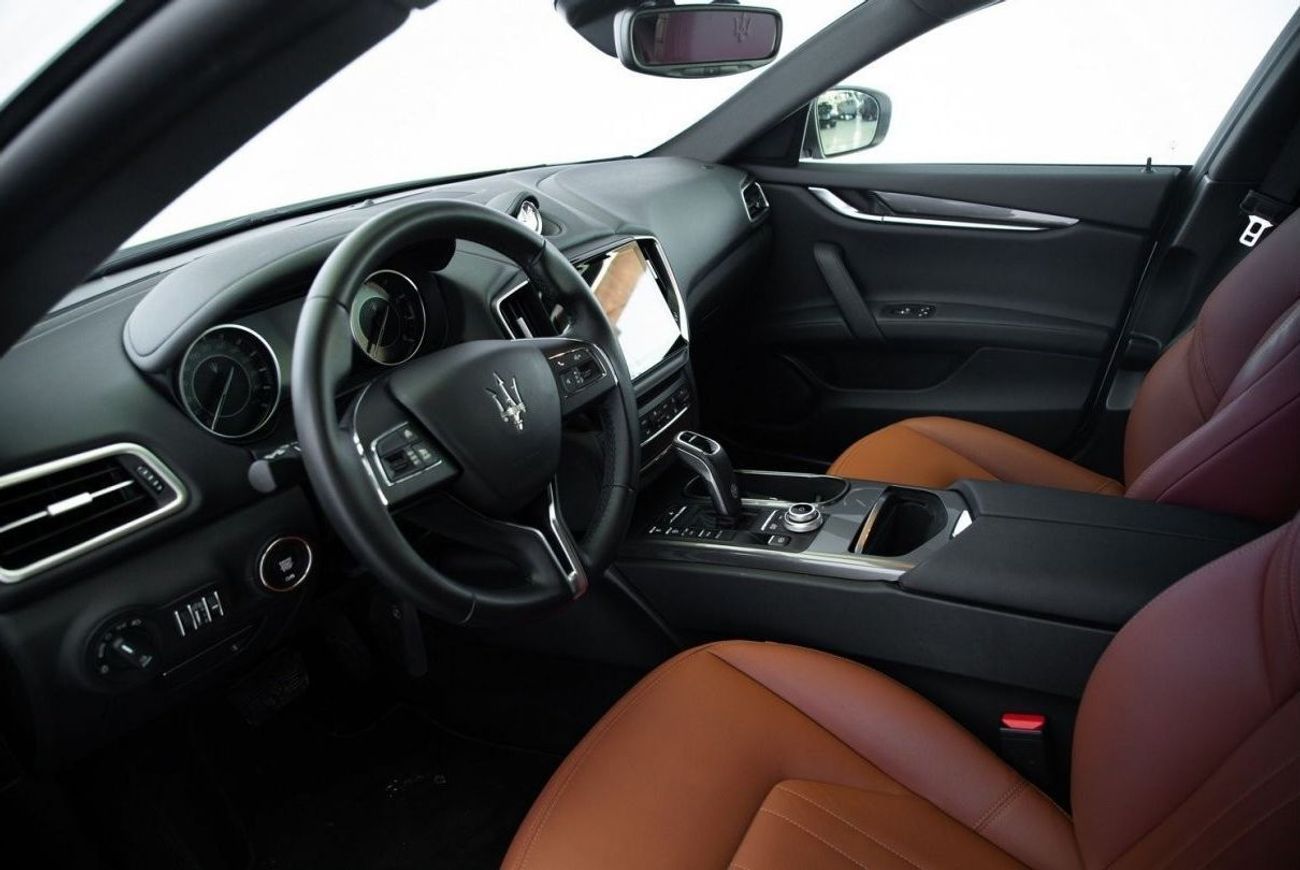 Maserati Ghibli Maserati Ghibli