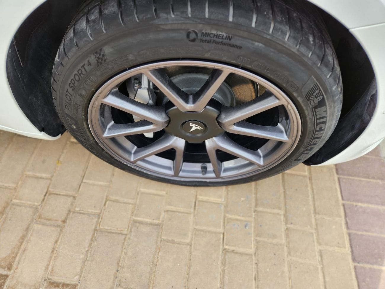 Tesla Model 3 Standard plus