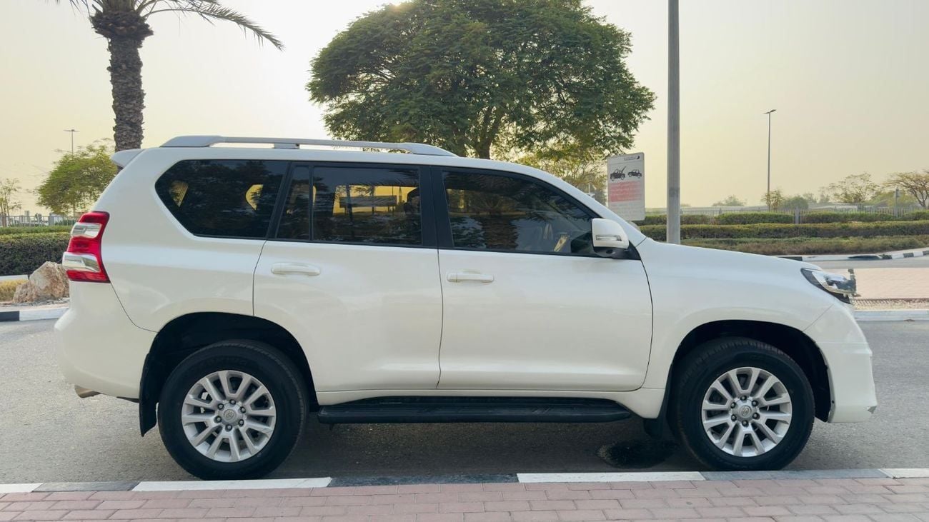 تويوتا برادو GOOD CONDITION | PETROL | 2.7L | LEFT-HAND-DRIVE | AUTOMATIC TRANSMISSION | 360 VIEW CAMERA