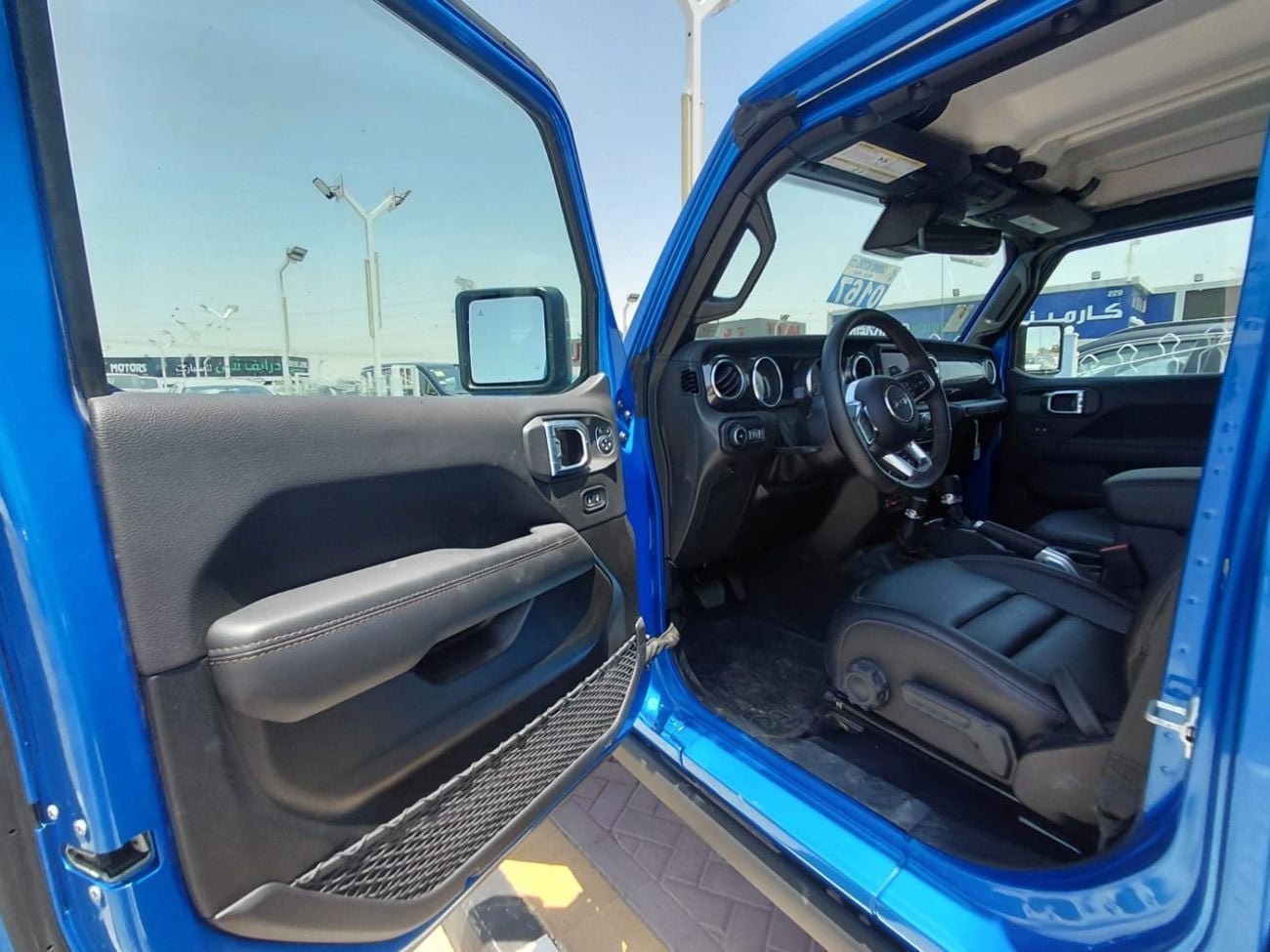 جيب رانجلر أنليميتد RUBICON 392 Jeep Wrangler 2023 4-DOOR 392 6.4L V8