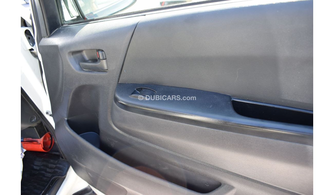 Toyota Hiace Commuter GLX High Roof Toyota Hiace Highroof GL, Model:2017.Excellent condition