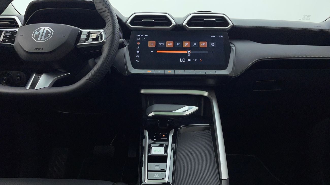 MG ZS Luxury 1.5L 2025 LUXURY | AED 895/Month | 20% DP | 30 Day Return | Warranty | Service History