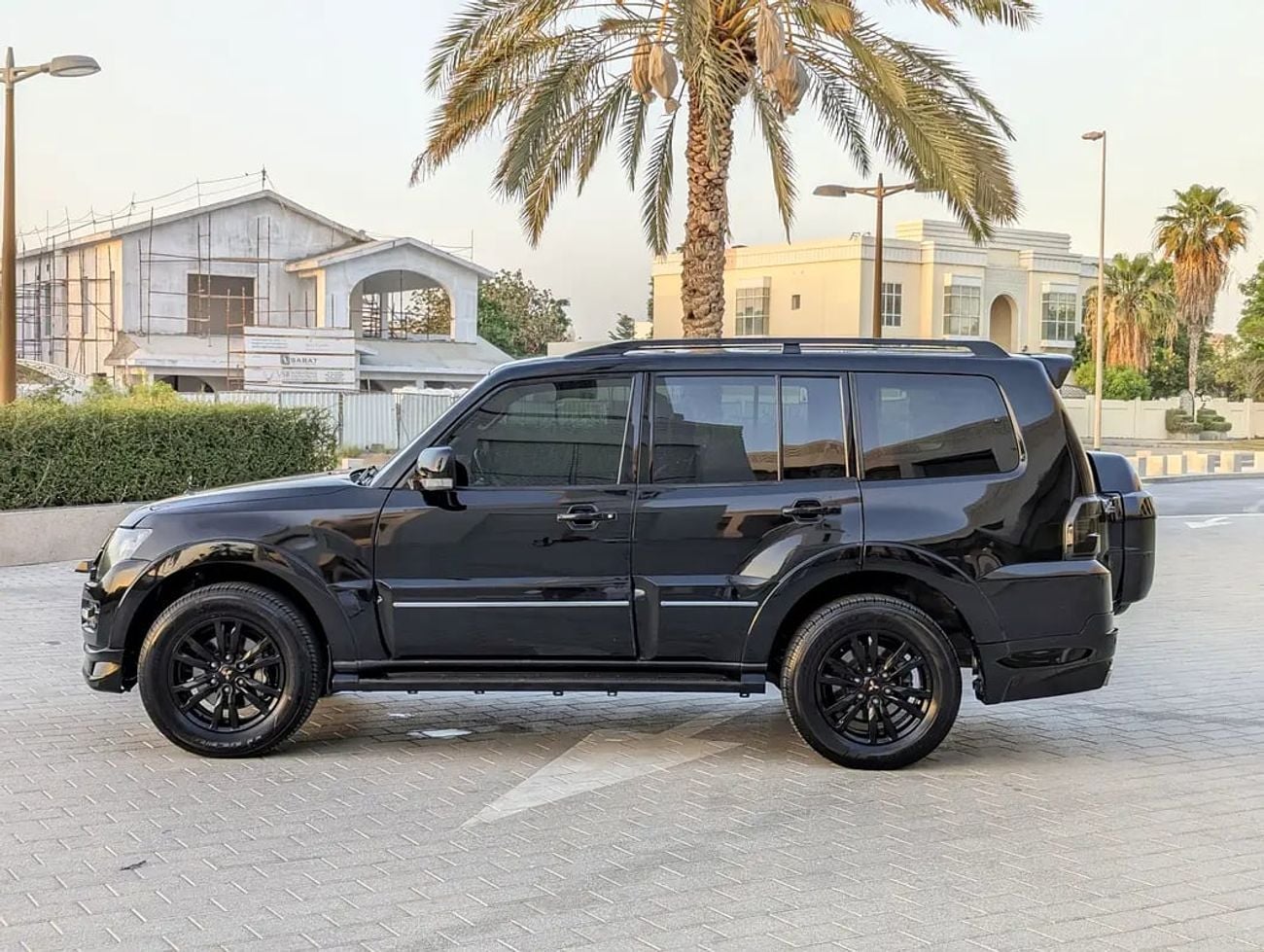 Mitsubishi Pajero Signature Edition GCC Specs