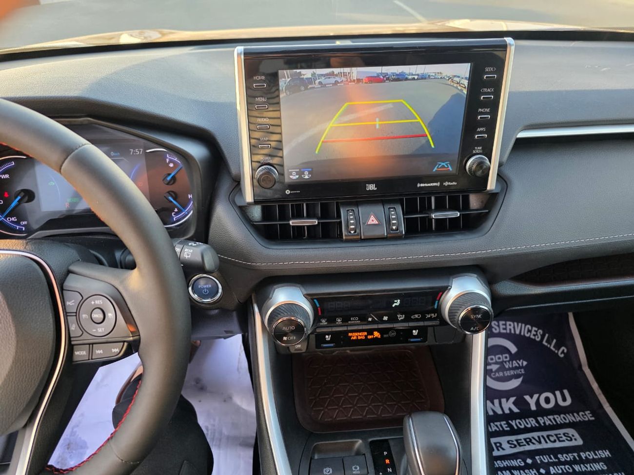 Toyota RAV4 2.5L Limited Hybrid Sunroof , Push button, Trunk automatic and original leather seats