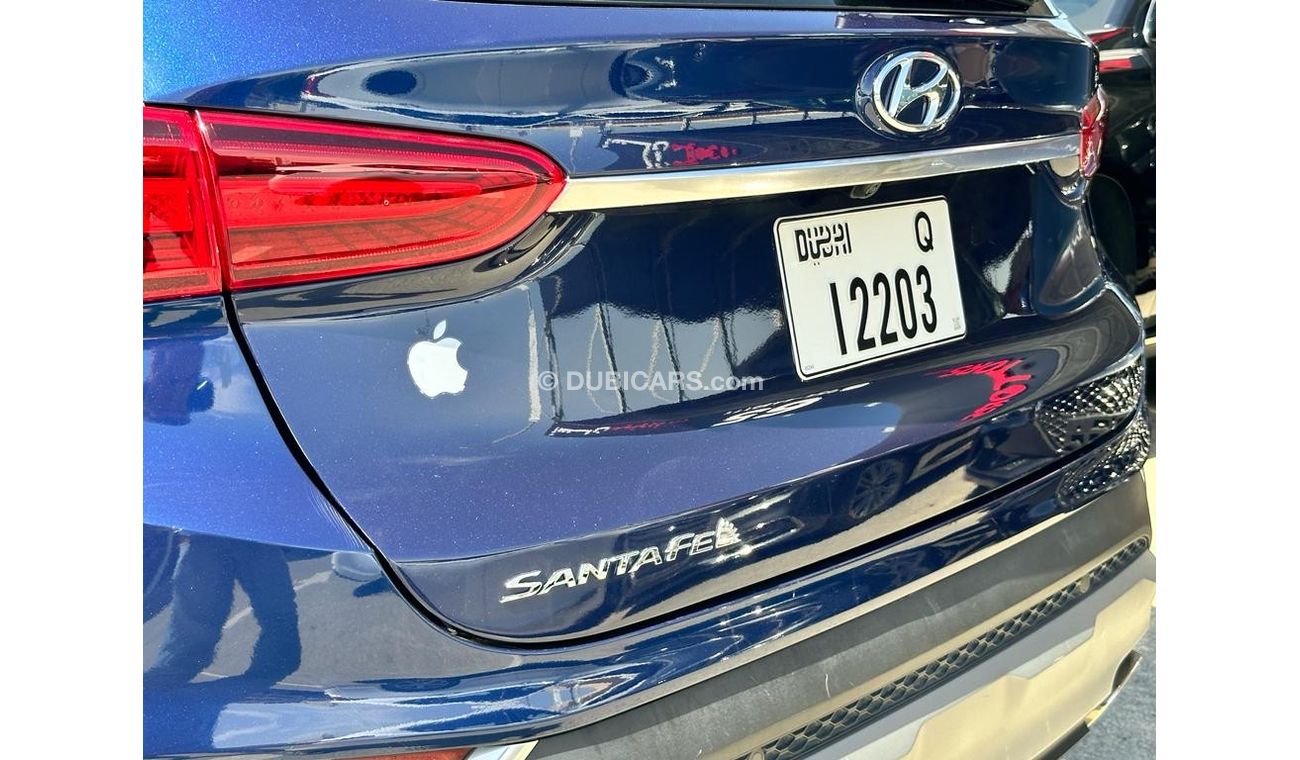 هيونداي سانتا في