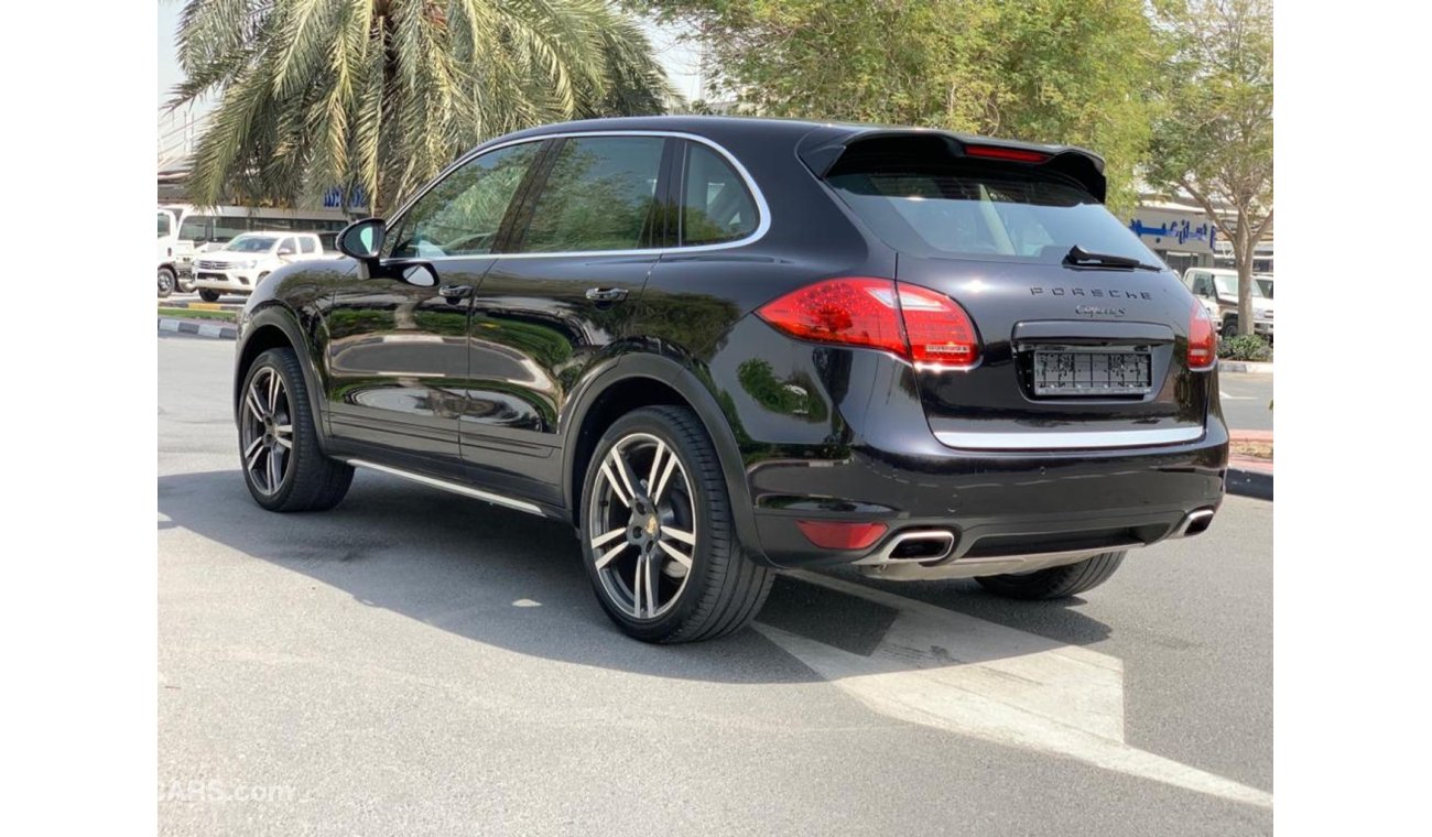 Porsche Cayenne GCC SPECS WARRANTY TILL JAN 2021