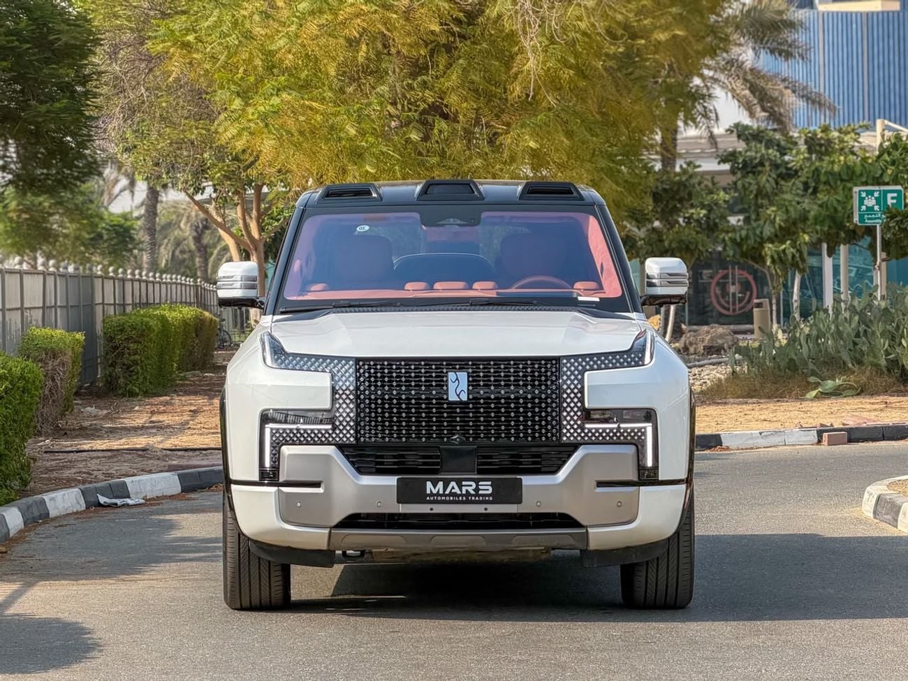 Yangwang U8 STANDARD USED 2024 YANGWANG U8 EREV | 2.0L 1,180 HP | 60000 KM | WARRANTY&SERVICE