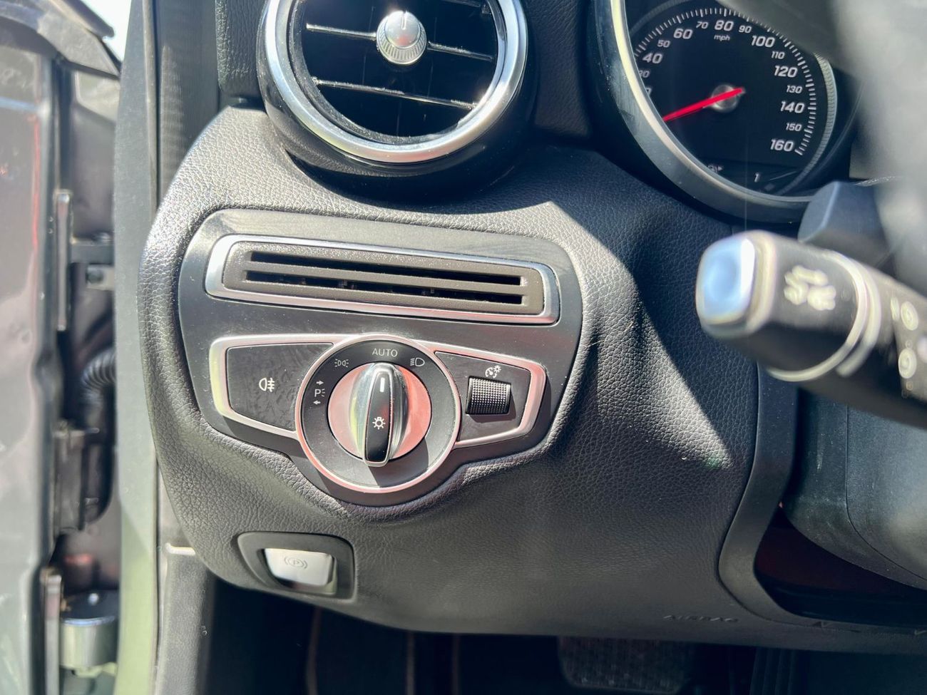 Mercedes-Benz C 300 AMG Pack 2.0L warranty one year bank financie available