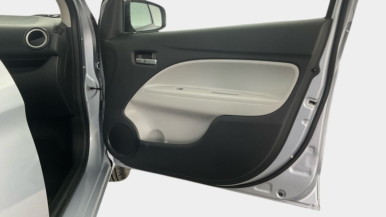 ميتسوبيشي اتراج GLX Full | شامل الضمان | 0 ﺪﻔﻋﺓ ﺃﻮﻟﻯ