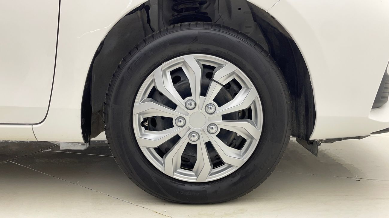 تويوتا يارس SE 1.5 | بدون دفعة مقدمة | اختبار القيادة في المنزل