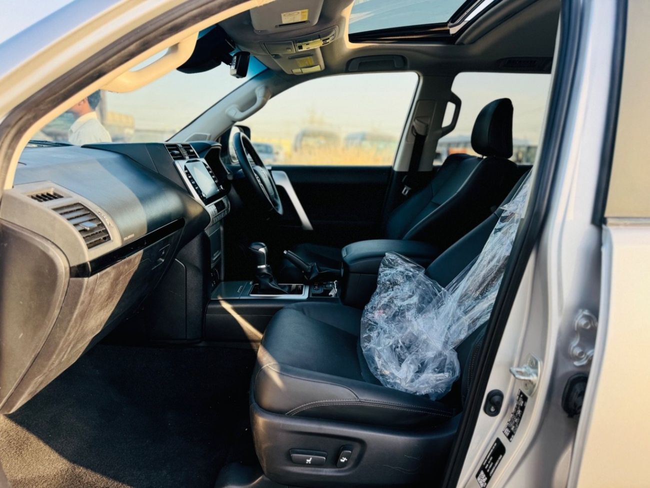 تويوتا برادو Land Cruiser prado 2019 diesel RHD full option