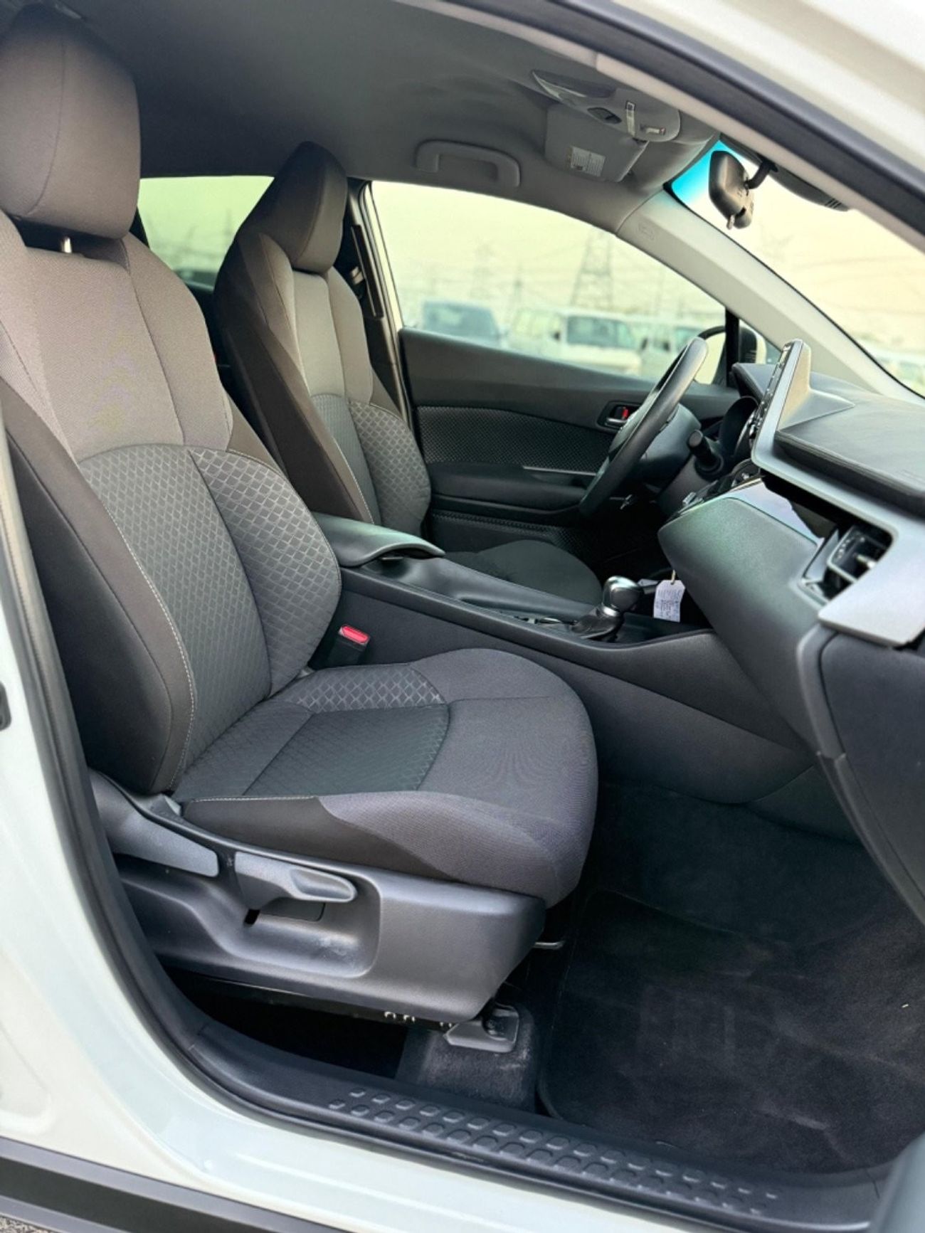 Toyota CHR TOYOTA C-HR XLE