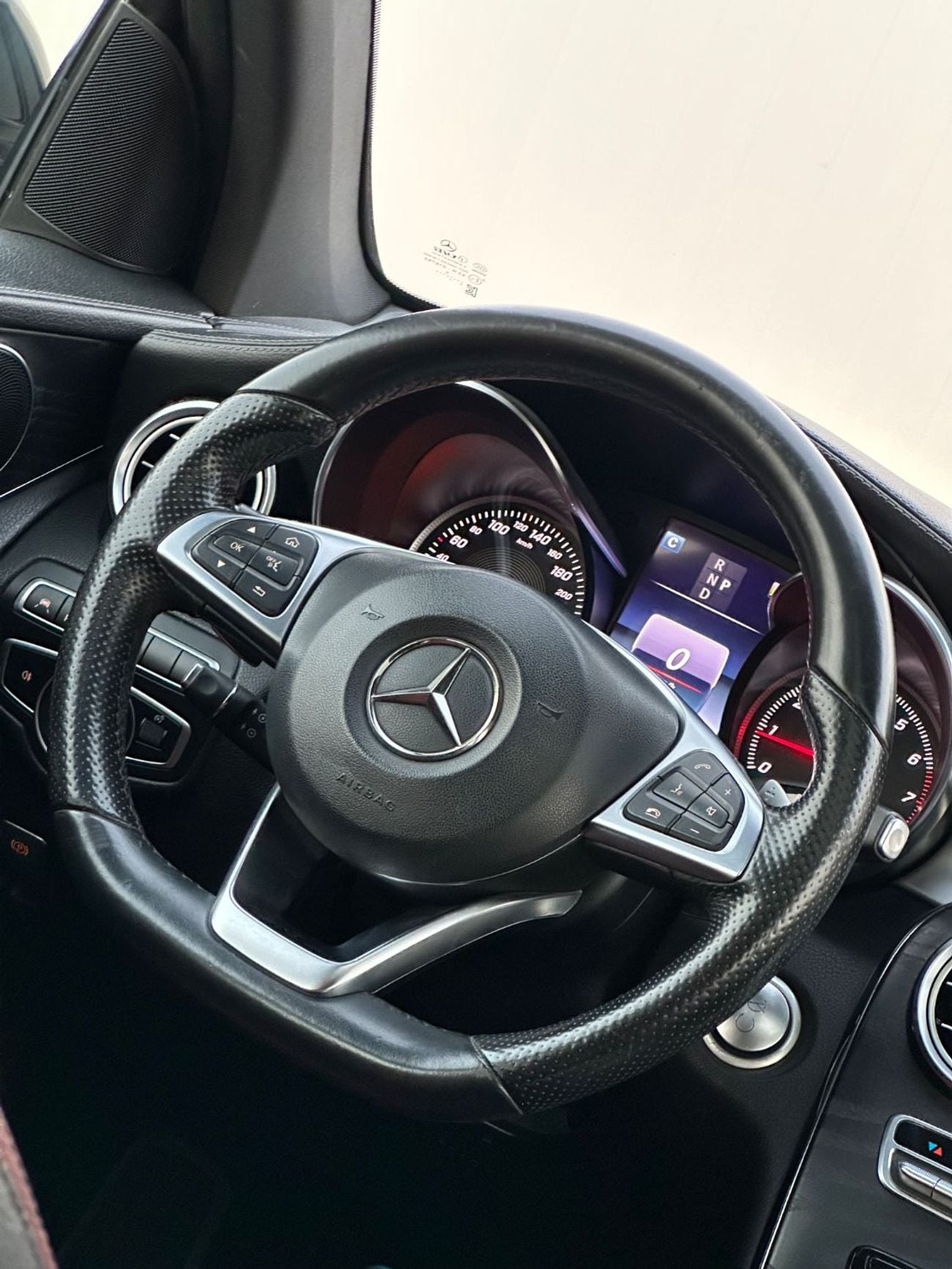Mercedes Benz GLC250 AMG