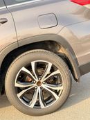 Toyota Highlander LE 3.5 L 2020 model