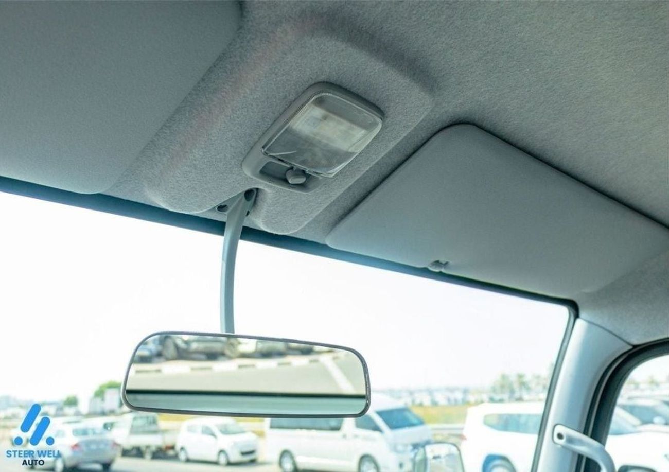 ميتسوبيشي فوسو كانتير Canter 2024 4.2L Euro 2 4x2 Diesel Long Chassis | 100L Fuel Tank | POWER STEERING