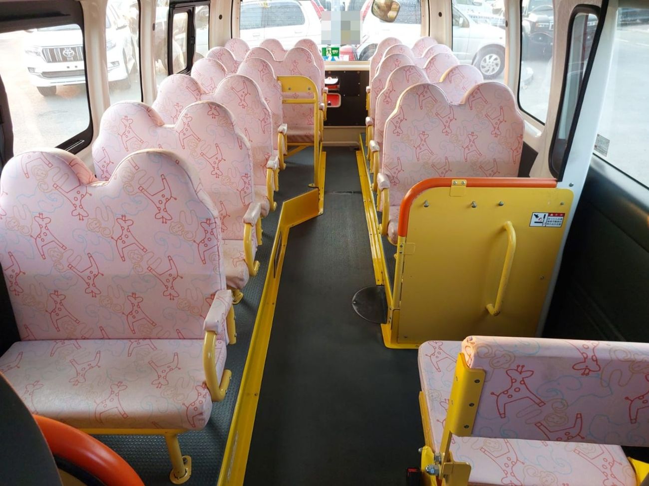 Toyota Hiace TOYOTA HIACE VAN RHD 2017 MODEL 2.7 L PETROL AUTOMATIC(PM80878)