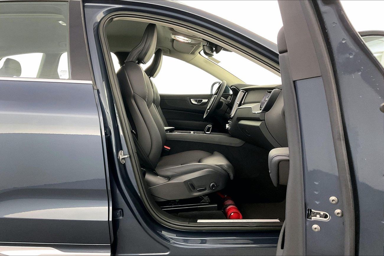 Volvo XC60 B5 Core | Guaranteed Warranty | 0 Down Payment