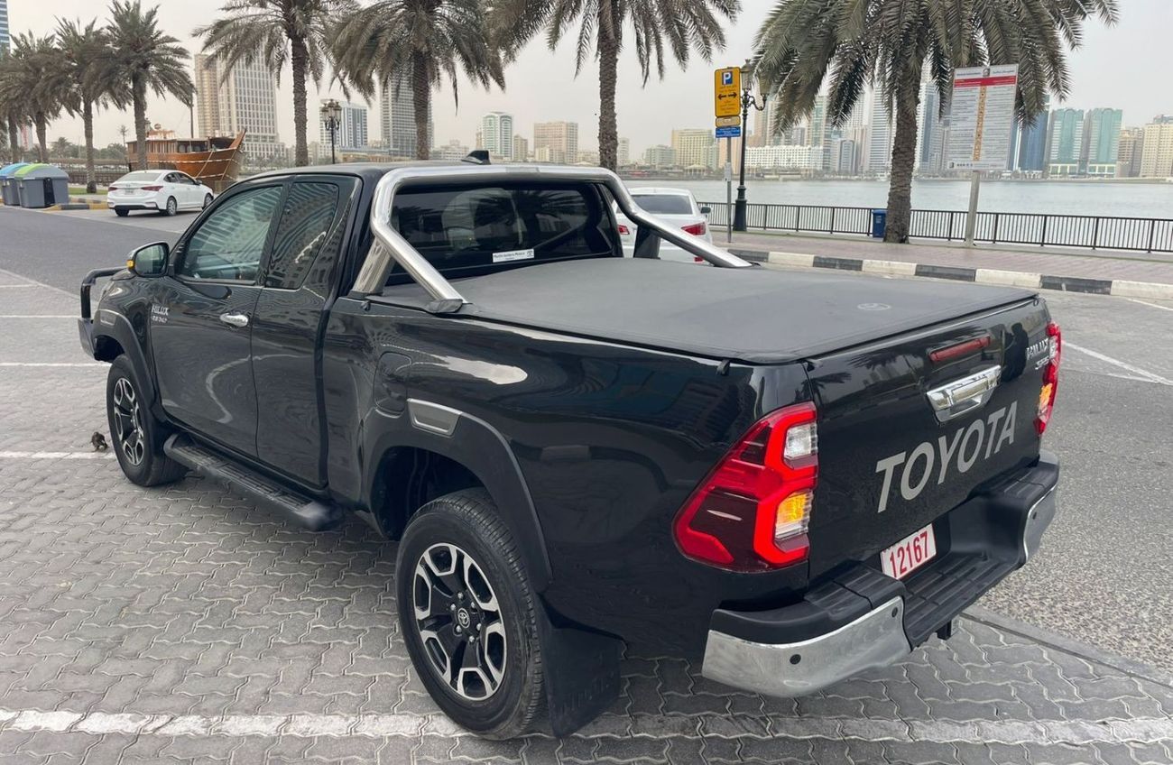 Toyota Hilux SMART CABIN 2024 ,DIESEL ,2.8 LITER ,RIGHT HAND DRIVE ,ONLY FOR EXPOT