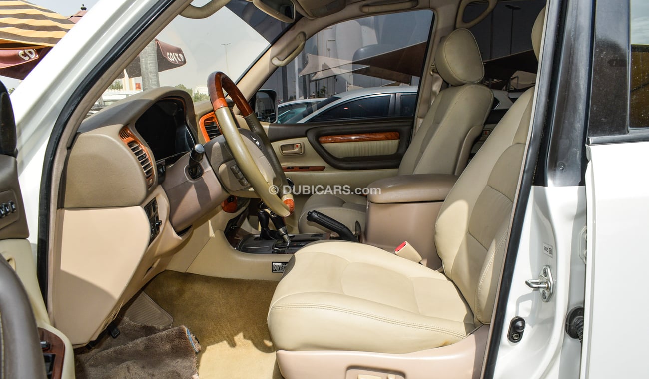 Toyota Land Cruiser VXR V8 With Lexus LX470 Body kit