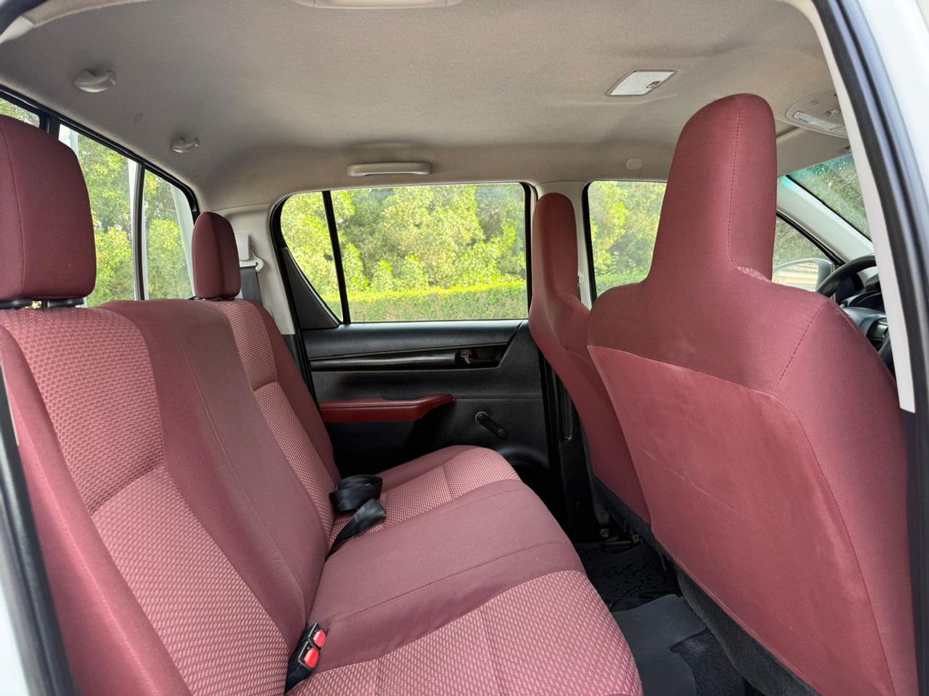 تويوتا هيلوكس GL 2.7L Double Cab Utility RWD