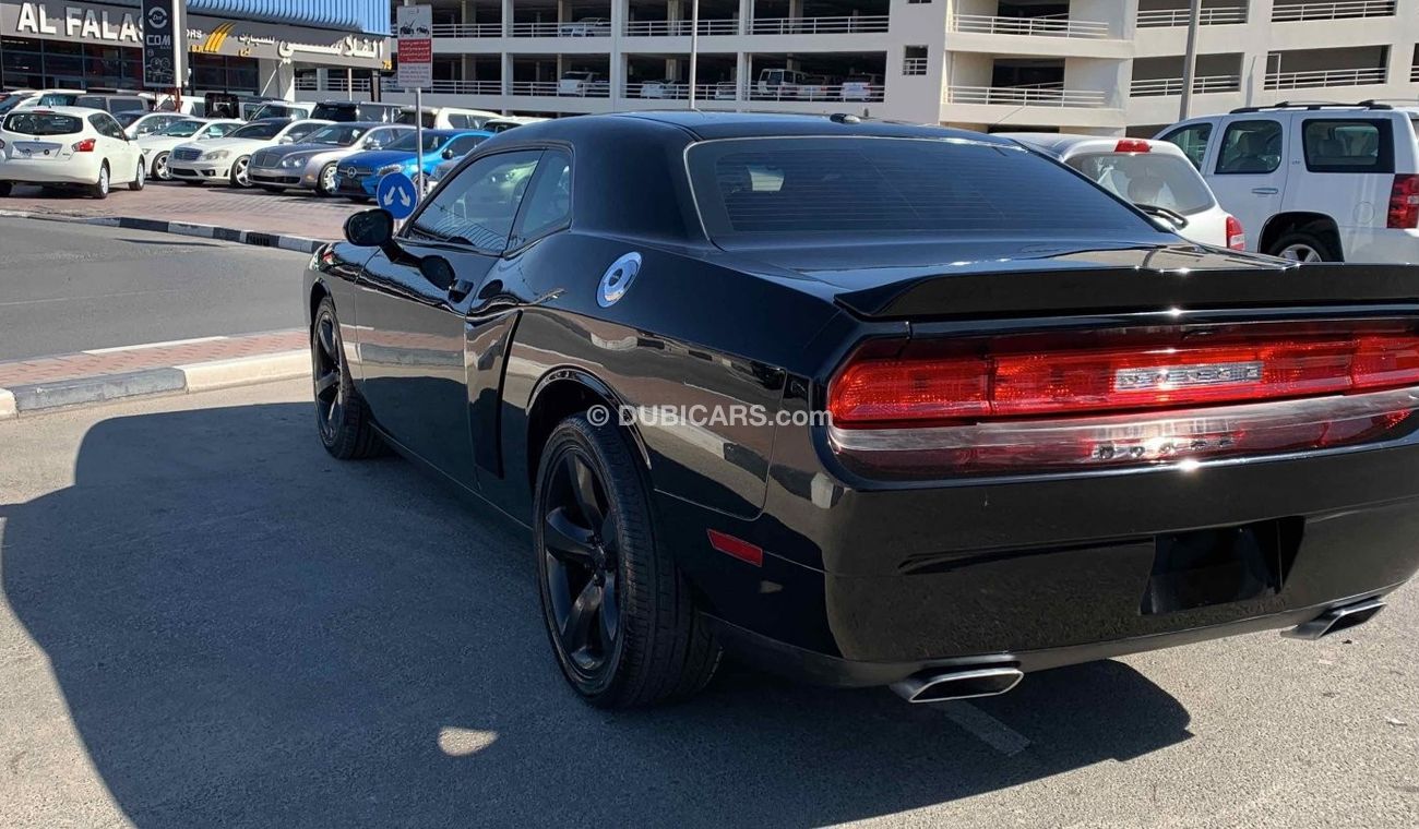 Dodge Challenger Shaker 392 HEMI V8  CONDITION! GREAT PRICE!
