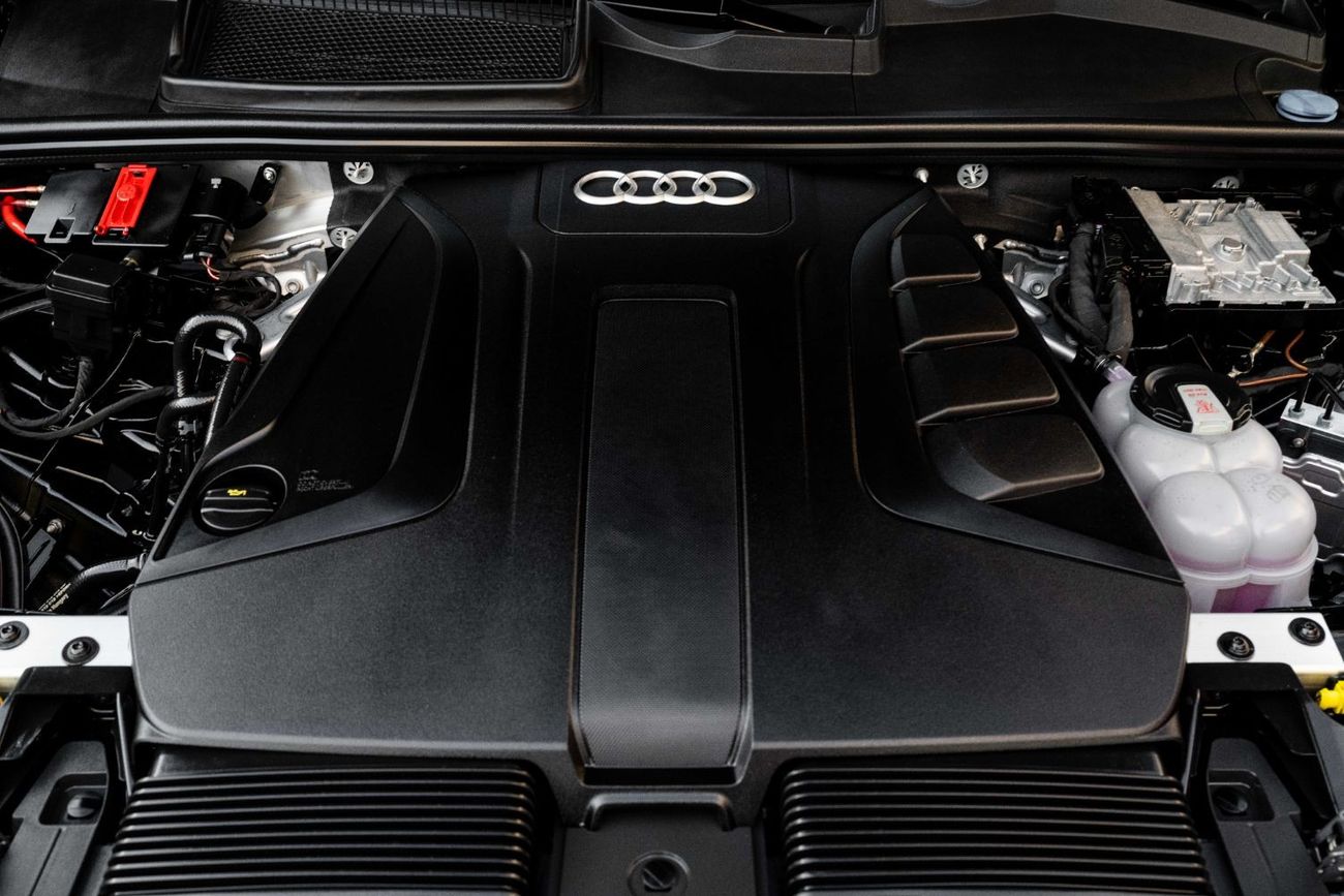 Audi Q7 55 TFSI quattro S Line 2.0L