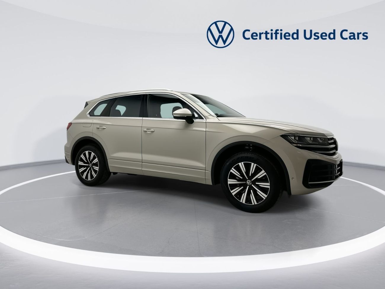 Volkswagen Touareg Touareg Elegance - Tirano (Ref#00479) - 39,100 AED SAVINGS from New Car