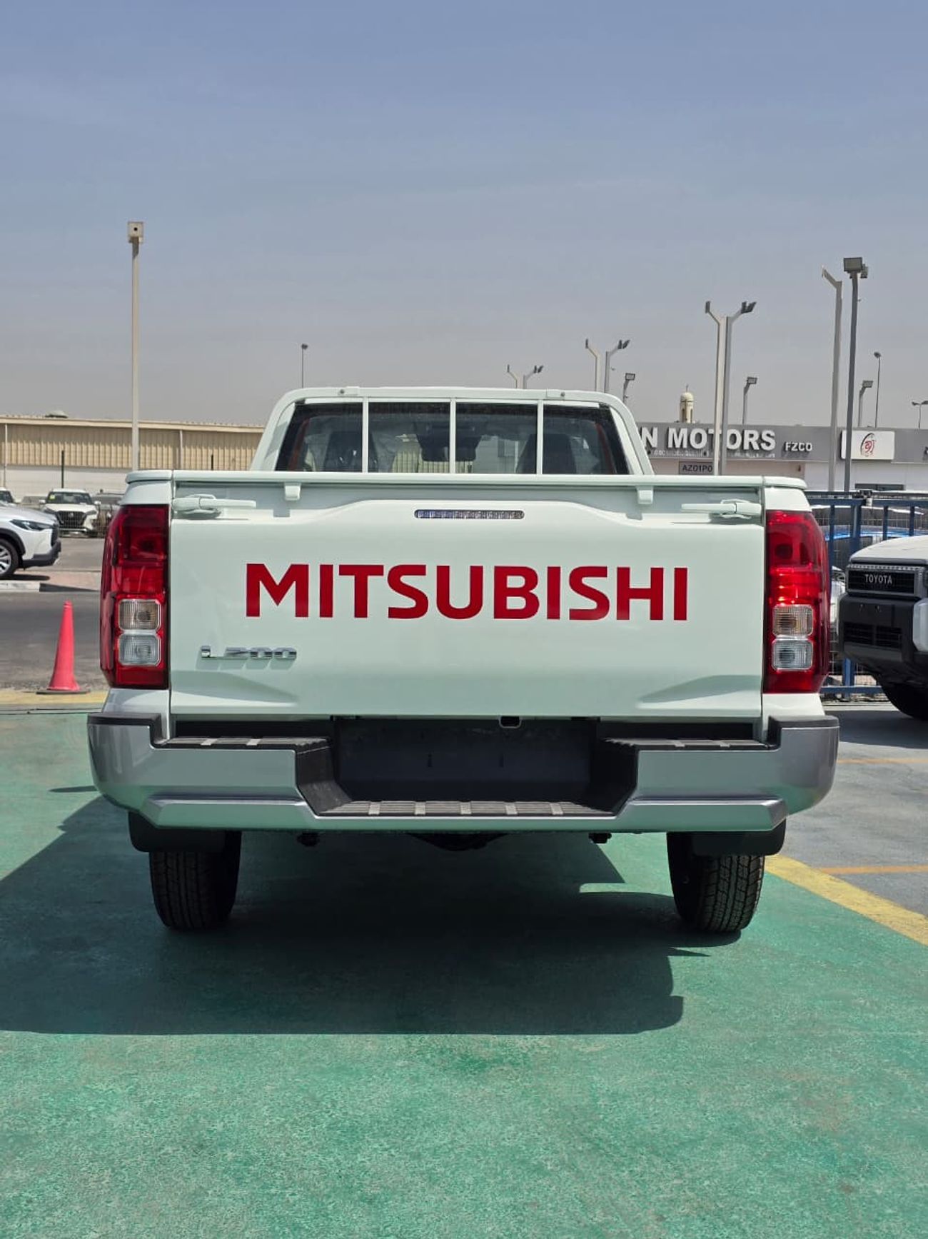 Mitsubishi L200 GL Single Cab Petrol 2.4L
