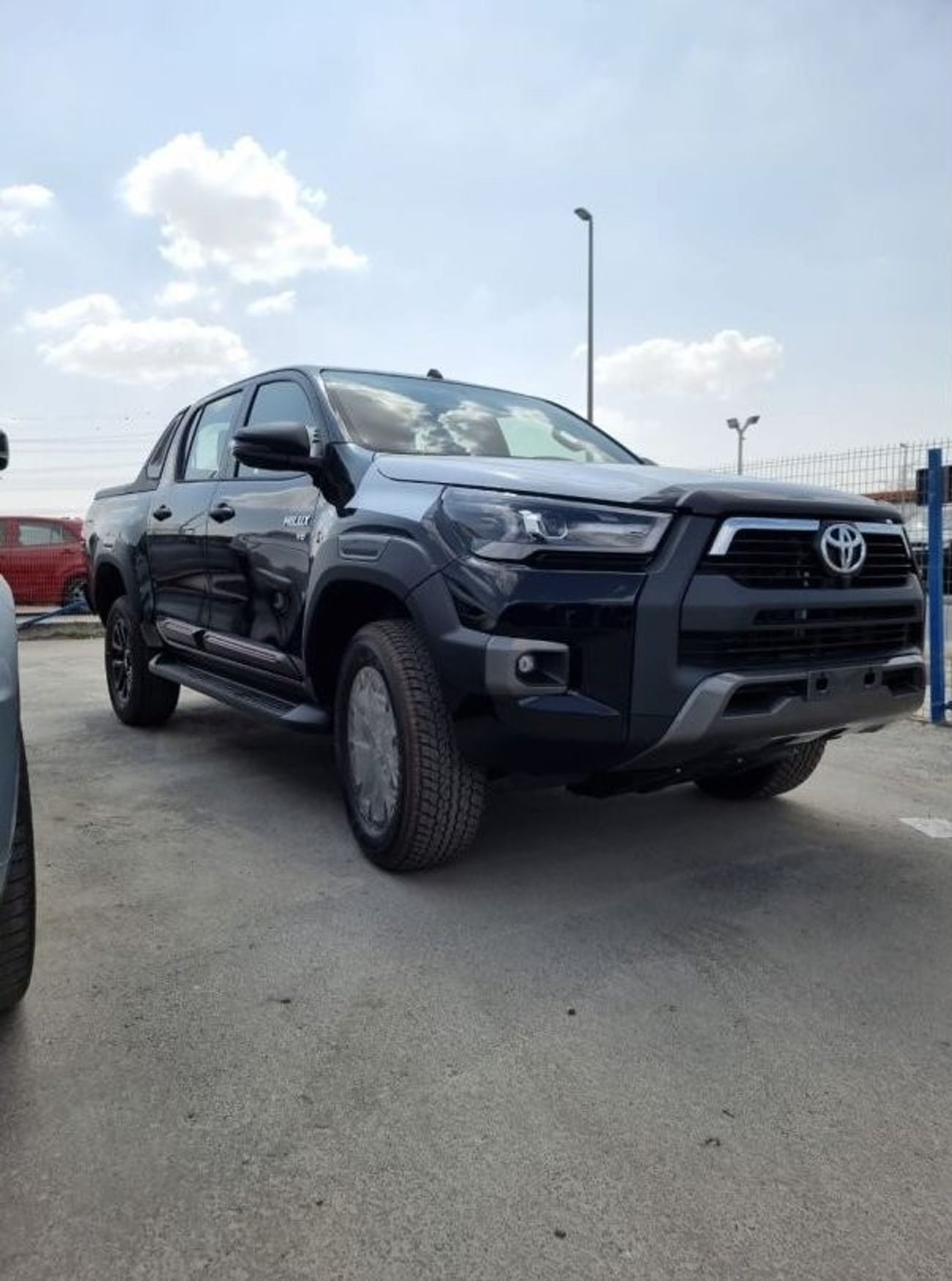 Toyota Hilux 4.0L PETROL A/T ADVENTURE FULL OPTION DOUBLE CABIN PICKUP