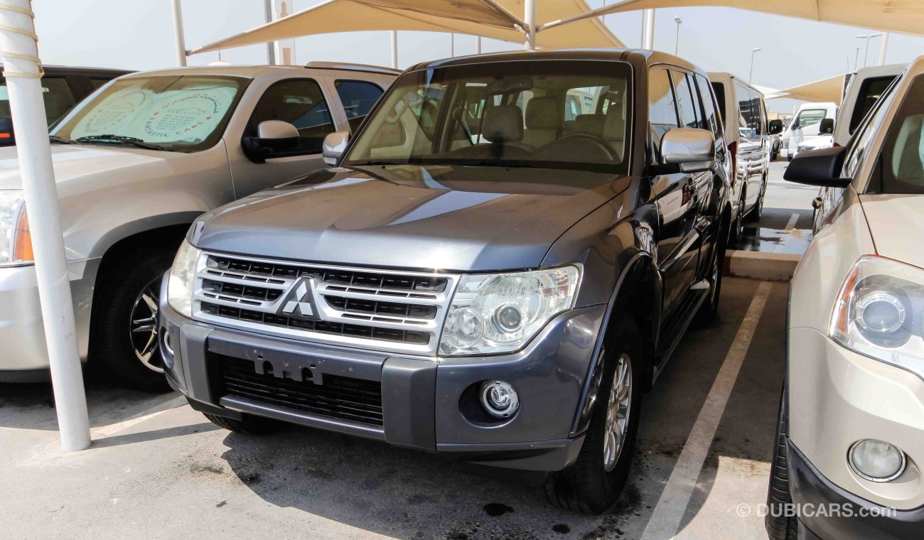 Mitsubishi Pajero V6