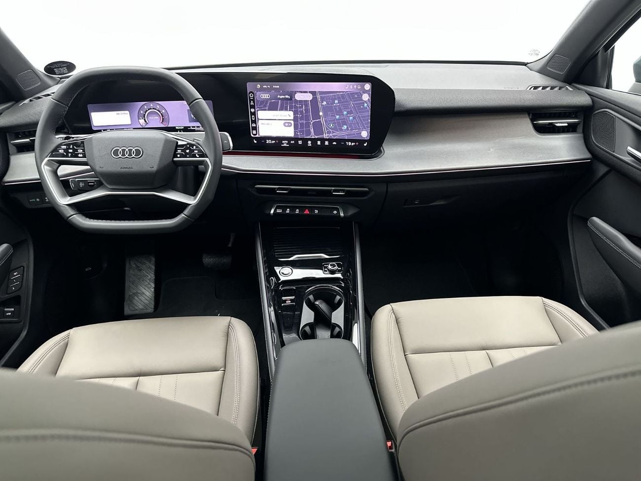 Audi Q3 SUV TFSI quattro 204hp Premium Edition (Ref# 26686)