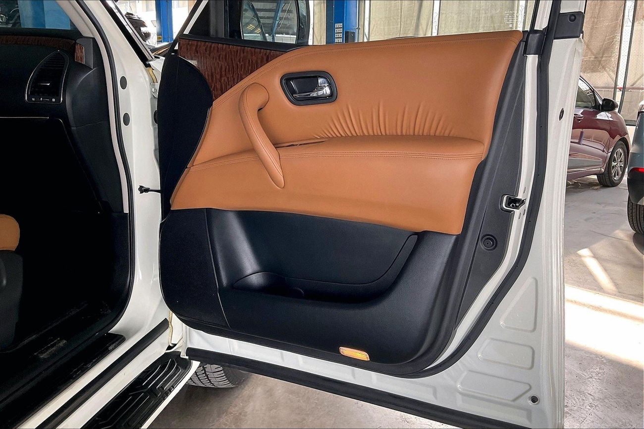 Nissan Patrol SE Platinum City | Guaranteed Warranty | 0 Down Payment