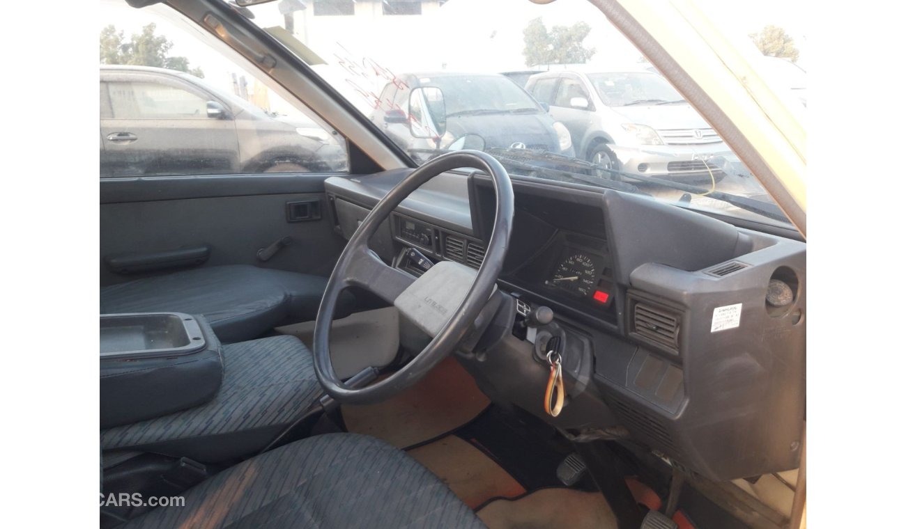 تويوتا لايت آيس TOYOTA LITEACE TRUCK RIGHT HAND DRIVE (PM1017)