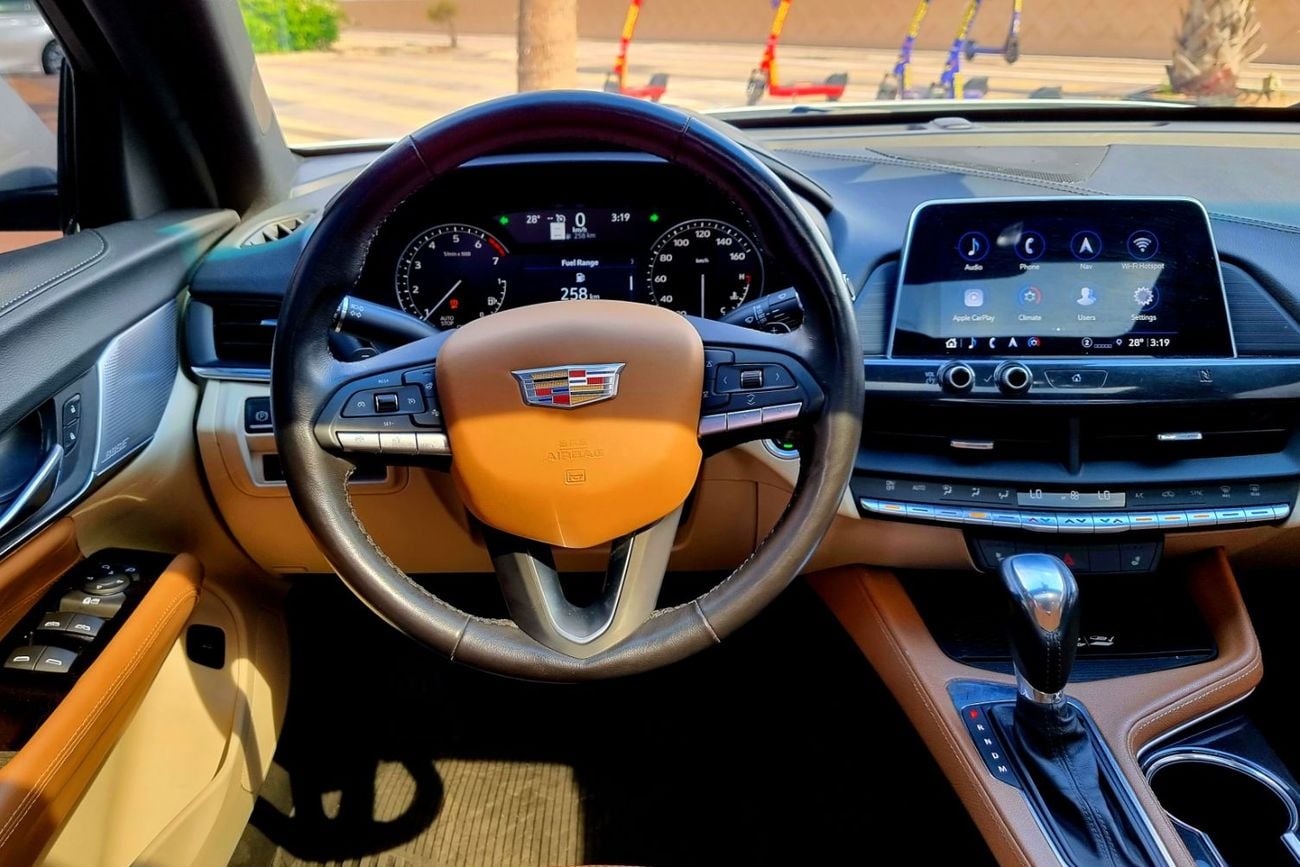 كاديلاك CT4 Premium Luxury 2.7T