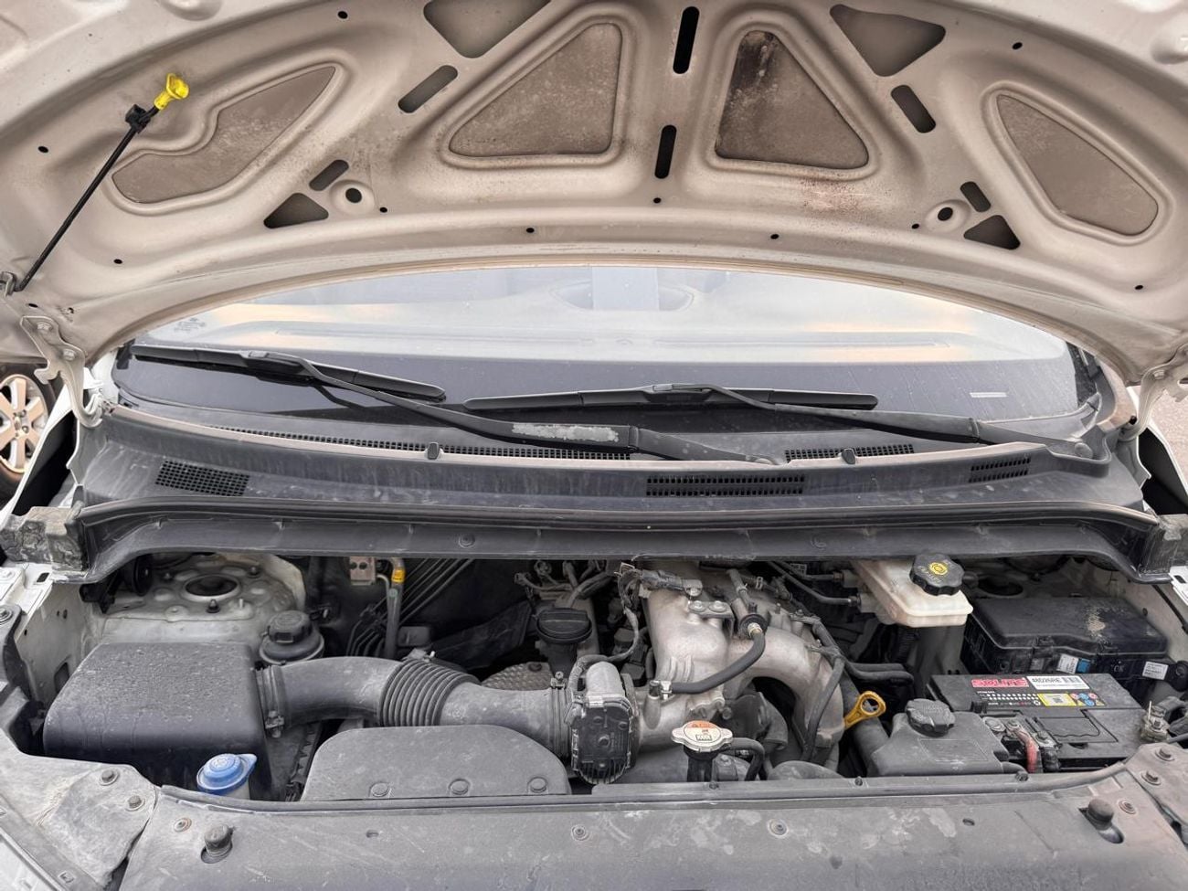 Hyundai H-1 T Q MT 6P  2.4L VAN RWD